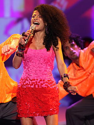 X Factor 1. Liveshow - LaFamille raus X Factor 1. Liveshow - LaFamille raus