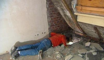 Folge 1 Ab in die Ruine Folge 1 Ab in die Ruine