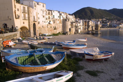 Unsere Top-10-Reiseziele fürs Frühjahr Unsere Top-10-Reiseziele fürs Frühjahr
