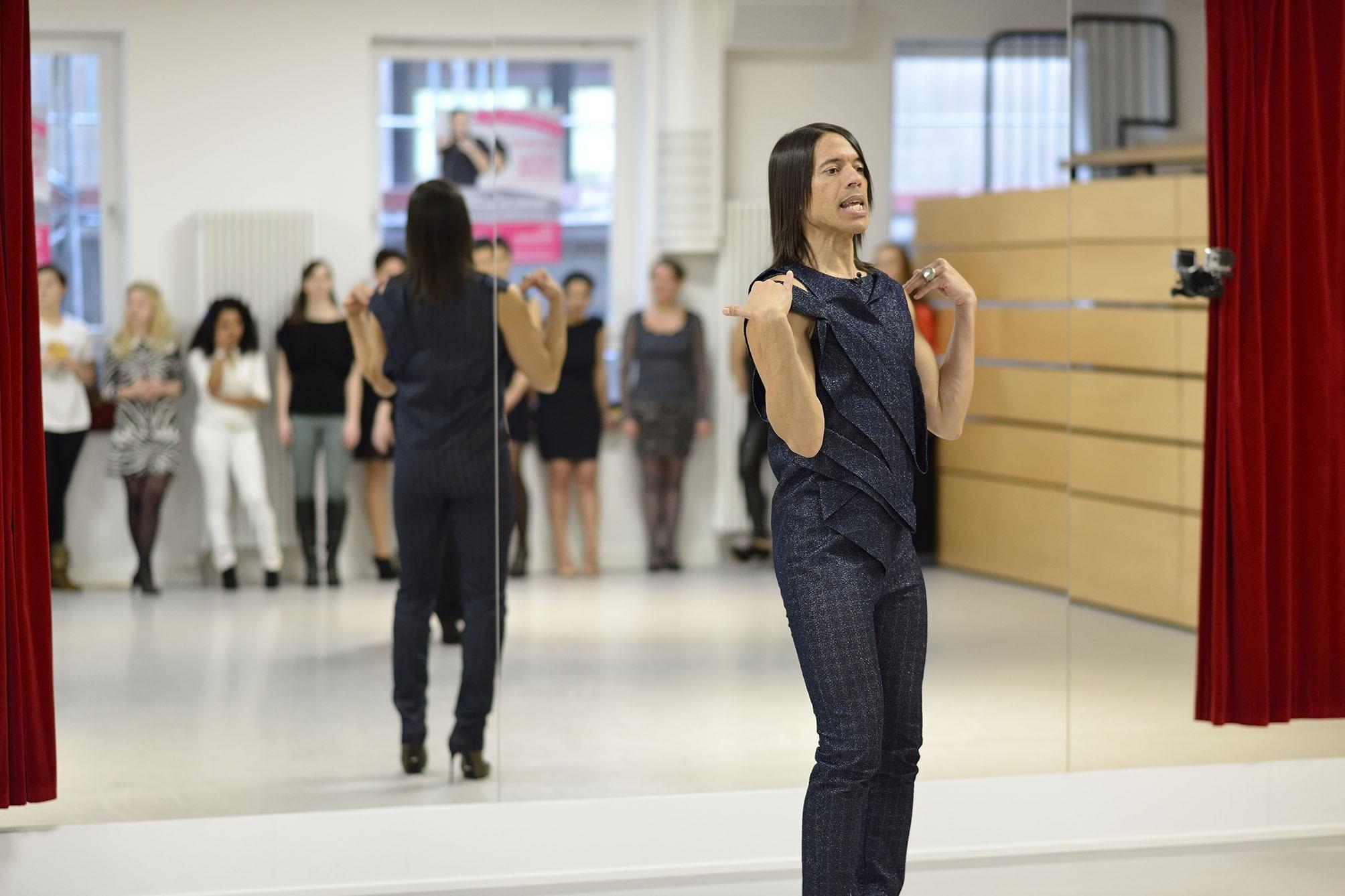 Chicas Walk Academy Chicas Walk Academy
