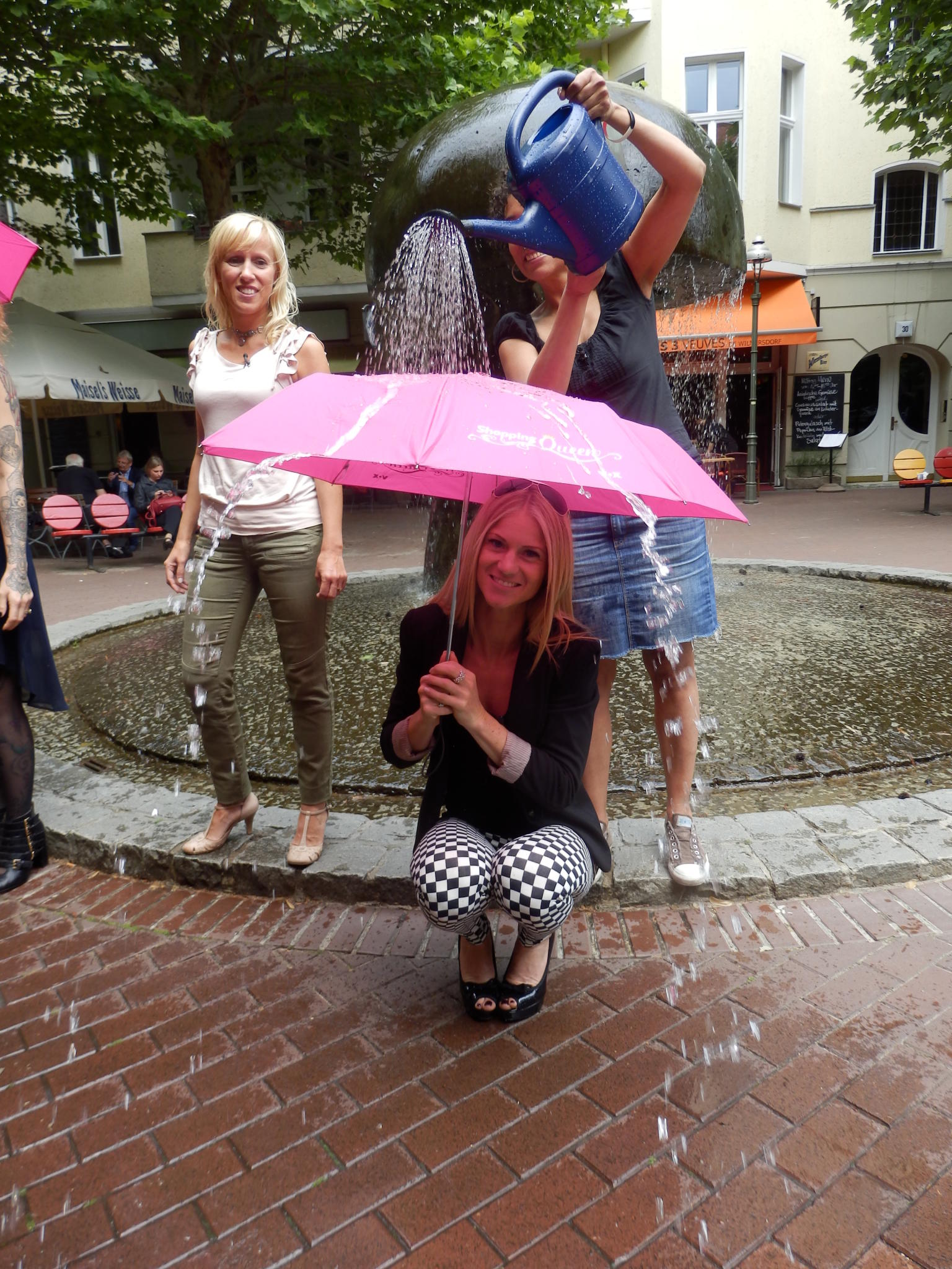 SQ Shopping Queen KW 42 Berlin Wind und Wetter Backstage SQ Shopping Queen KW 42 Berlin Wind und Wetter Backstage