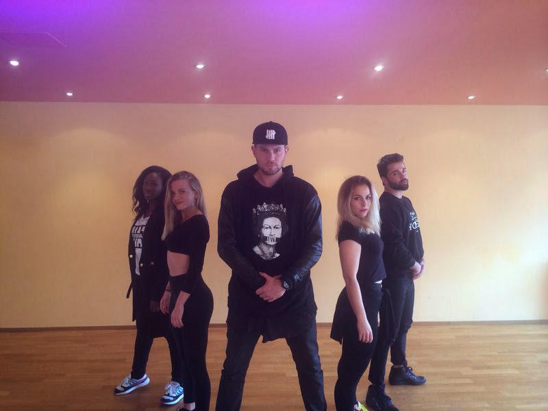 Secret_dancer Secret_dancer