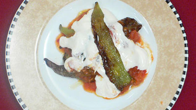 Rezept: Auberginen-Zucchini-Hochzeit in Joghurtsoße Rezept: Auberginen-Zucchini-Hochzeit in Joghurtsoße