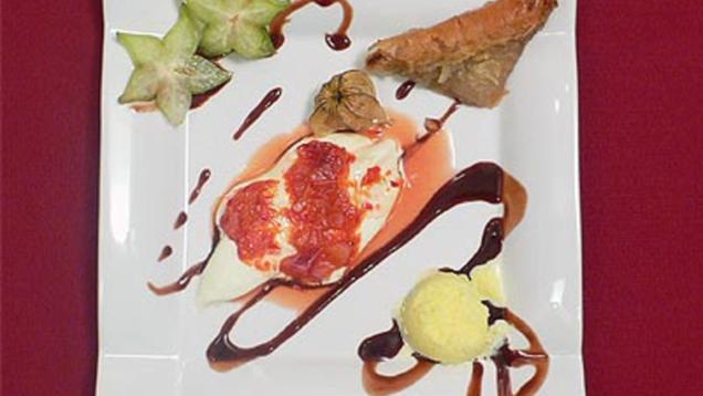 Rezept: Glasierte Orangen mit Eis und Baklava Rezept: Glasierte Orangen mit Eis und Baklava