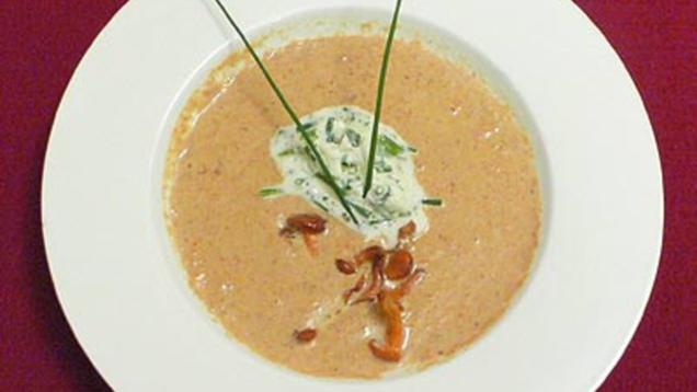Rezept: Pilzrahmsuppe mit Sahnehaube Rezept: Pilzrahmsuppe mit Sahnehaube