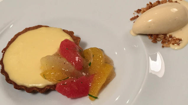 Rezept: Tarte au Citron mit Zitrusfrüchte-Salat und Kaffee-Eis Rezept: Tarte au Citron mit Zitrusfrüchte-Salat und Kaffee-Eis