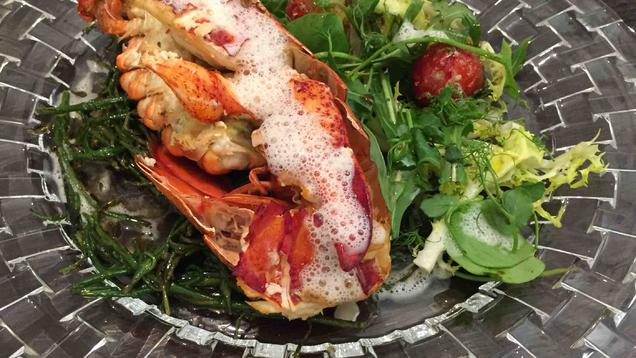 Rezept: Halber Hummer mit Tee und „viel Liebe“ Rezept: Halber Hummer mit Tee und „viel Liebe“