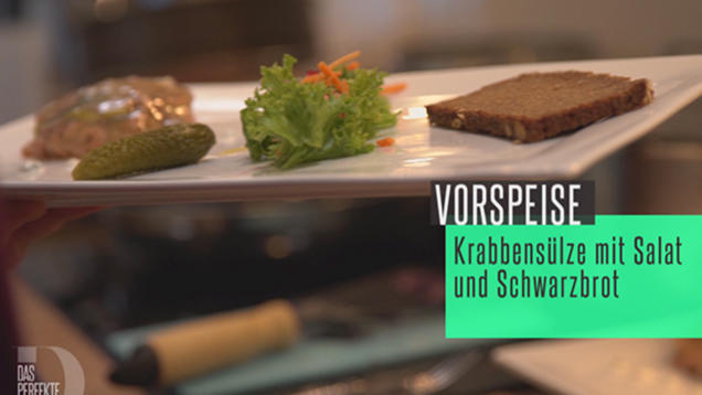 Rezept: Krabbensülze mit Frankfurter Soße, Schwarzbrot und frischem Salat Rezept: Krabbensülze mit Frankfurter Soße, Schwarzbrot und frischem Salat