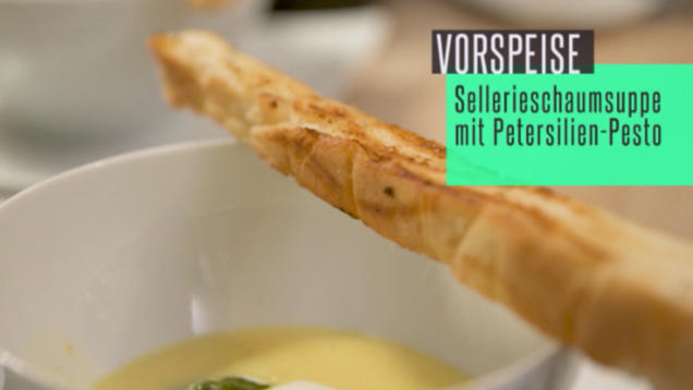 Rezept: Sellerieschaumsüppchen mit Petersilienpesto Rezept: Sellerieschaumsüppchen mit Petersilienpesto