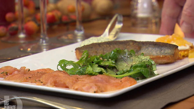 Rezept: „Trilogie vom Saibling“: Hausgebeizter Saibling mit kleinem Wildkräutersalat, Rezept: „Trilogie vom Saibling“: Hausgebeizter Saibling mit kleinem Wildkräutersalat,