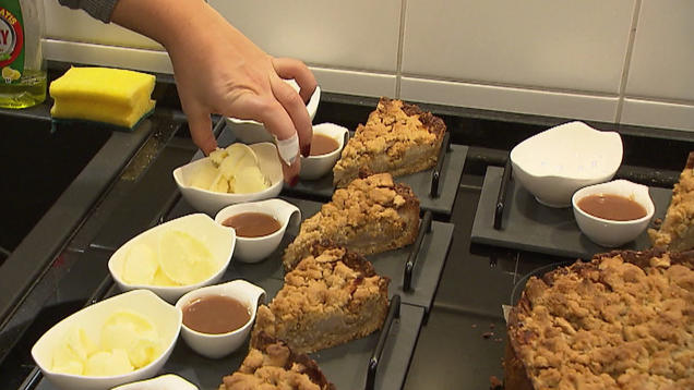 Rezept: Streusel Pie mit Äpfeln und Birnen auf florentiner Art Rezept: Streusel Pie mit Äpfeln und Birnen auf florentiner Art