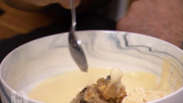 Rezept: Stollenvaration mit Gewürzeis und Riesling-Zabaglione Rezept: Stollenvaration mit Gewürzeis und Riesling-Zabaglione