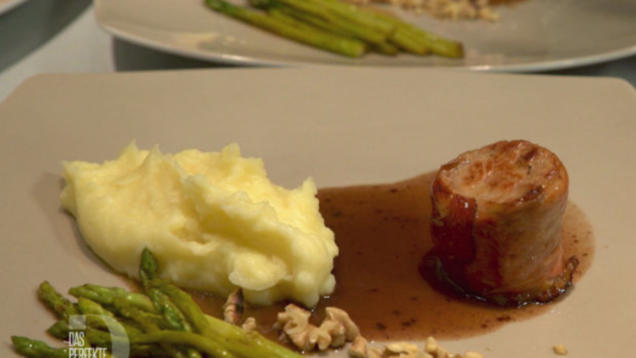 Rezept: Kalbsfilet-Medaillons umhüllt von hauchfeinem Südtiroler Speck an Kartoffeln-Mohn-Püree Rezept: Kalbsfilet-Medaillons umhüllt von hauchfeinem Südtiroler Speck an Kartoffeln-Mohn-Püree