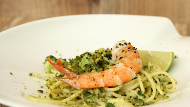 Rezept: Lauwarme Nudeln mit Kardamom und Shrimps (Thomas Herrmanns) Rezept: Lauwarme Nudeln mit Kardamom und Shrimps (Thomas Herrmanns)