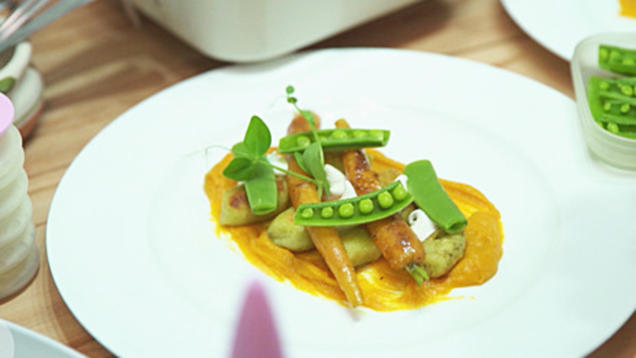 Rezept: Erbsengnocchi, junge Möhren, Zuckerschoten und Ricotta Rezept: Erbsengnocchi, junge Möhren, Zuckerschoten und Ricotta