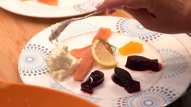 Rezept: Selbstgebeizter Seesaibling / Rote Rübe / Kren Rezept: Selbstgebeizter Seesaibling / Rote Rübe / Kren