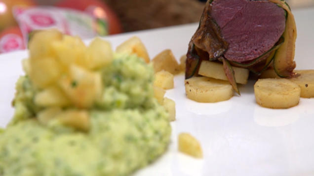 Rezept: Hase in Zucchini gewickelt mit Petersilienwurzel Rezept: Hase in Zucchini gewickelt mit Petersilienwurzel