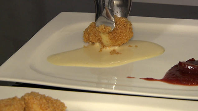 Rezept: Joe's Nocken mit Zucker-Zimt-Mäntelchen auf Zabaionespiegel mit Schuss Rezept: Joe's Nocken mit Zucker-Zimt-Mäntelchen auf Zabaionespiegel mit Schuss