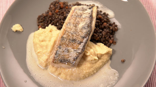Rezept: Zanderfilet mit weißem Balsamico-Schaum Rezept: Zanderfilet mit weißem Balsamico-Schaum