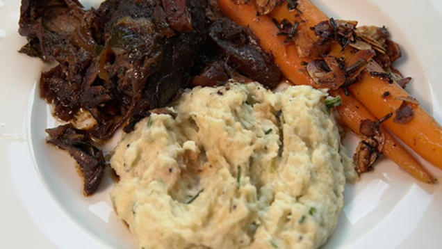 Rezept: Klassische Rinderroulade nach Omas Rezept Rezept: Klassische Rinderroulade nach Omas Rezept
