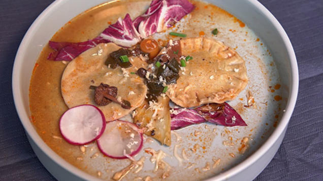 Rezept: Südtiroler Schlutzkrapfen mit Spinat-Schalotten-Füllung Rezept: Südtiroler Schlutzkrapfen mit Spinat-Schalotten-Füllung