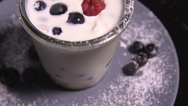 Rezept: Cheesecake im Glas mit Früchten Rezept: Cheesecake im Glas mit Früchten