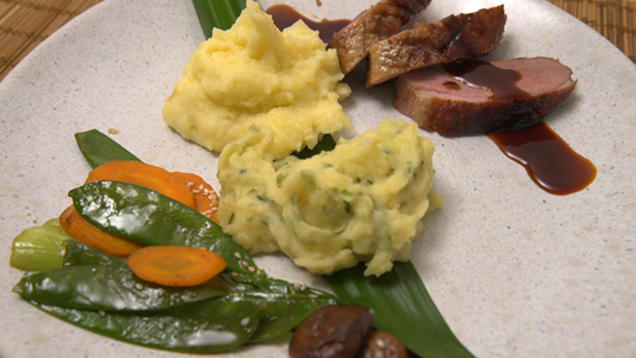 Rezept: Duck trifft deutsches Doppel: Teryaki-Ente mit asiatischem Gemüse Rezept: Duck trifft deutsches Doppel: Teryaki-Ente mit asiatischem Gemüse