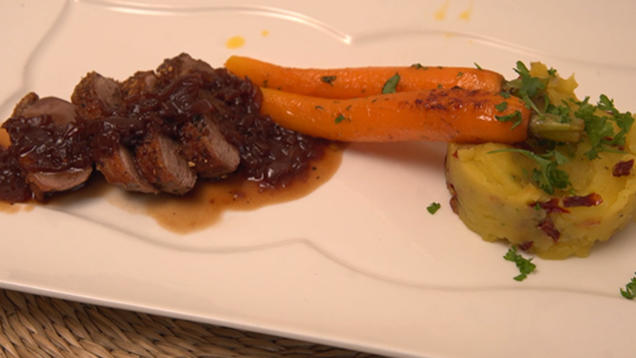 Rezept: Entenbrustfilet mit Kartoffelpüree und Möhren Rezept: Entenbrustfilet mit Kartoffelpüree und Möhren
