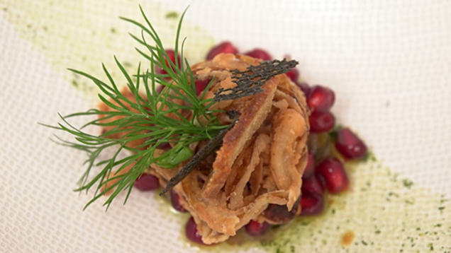 Rezept: Petersilienwurzelsuppe mit karamellisierten Zwiebeln und Bauernbrot Rezept: Petersilienwurzelsuppe mit karamellisierten Zwiebeln und Bauernbrot