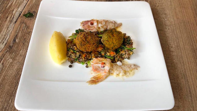 Rezept: Zweierlei aus Linsen mit Kartoffel und Meeresheuschrecke (Vera Int-Veen) Rezept: Zweierlei aus Linsen mit Kartoffel und Meeresheuschrecke (Vera Int-Veen)