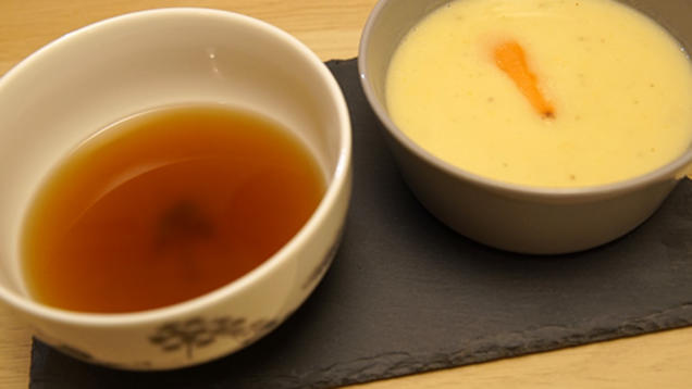 Rezept: Apfel-Sellerie Suppe und Consommé double parfümiert mit Sherry Rezept: Apfel-Sellerie Suppe und Consommé double parfümiert mit Sherry