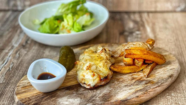 Rezept: Steak au four mit Pommes Frites (Sophia Thomalla) Rezept: Steak au four mit Pommes Frites (Sophia Thomalla)