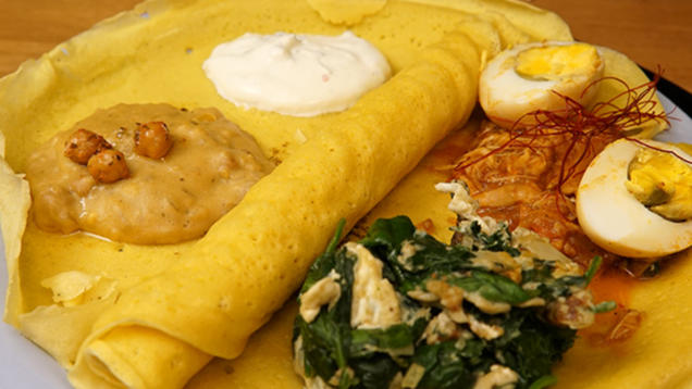 Rezept: Injera mit Doro Wot, Shiro und Spinat Rezept: Injera mit Doro Wot, Shiro und Spinat