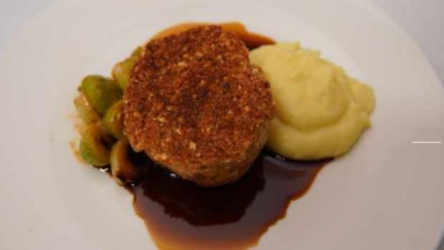 Rezept: Sellerie mit Kartoffelpüree und Rosenkohl Rezept: Sellerie mit Kartoffelpüree und Rosenkohl