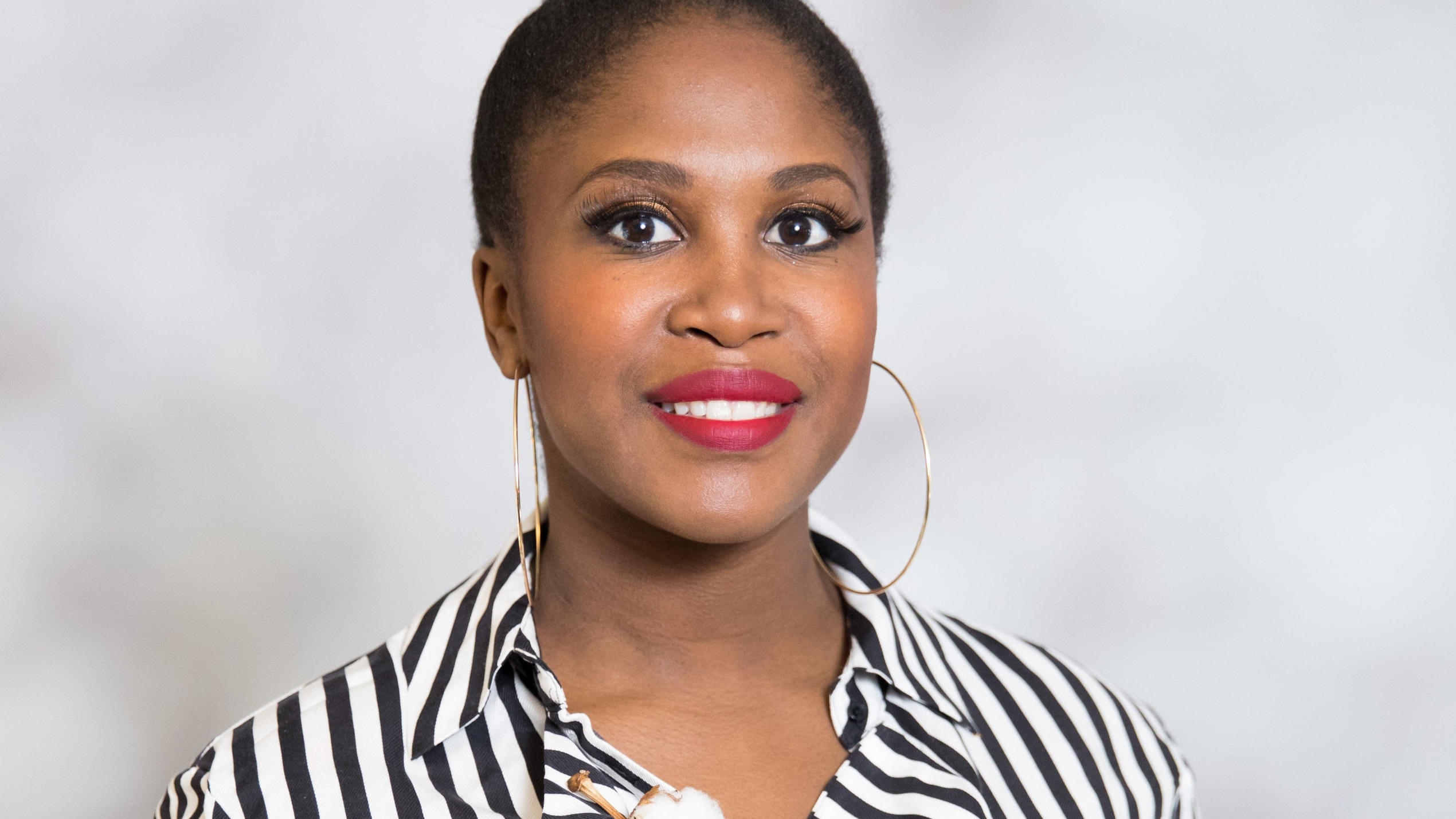 Go Girl Go: Motsi Mabuse über ihre Liebe zum Tanz ARCHIV - 09.04.2018, Hamburg: Motsi Mabuse, Tänzerin und Moderatorin, bei einer Presseveranstaltung von Cotton Made in Africa. (zu dpa Motsi Mabuse kritisiert Diskussionen über Körper von Schwangeren vom 06.06.2018) Foto: Christian Charisius/dpa +++