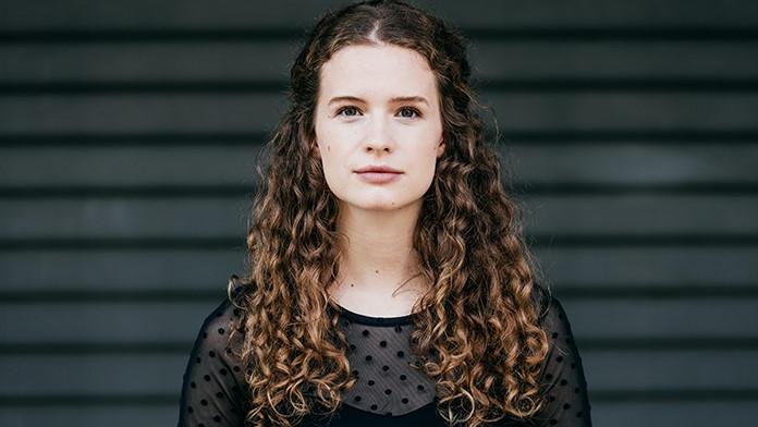 Milk & Honey: Marlene Tanczik spielt Charlie Marlene Tanczik spielt in der VOX-Serie "Milk & Honey" die Rolle der Charlie