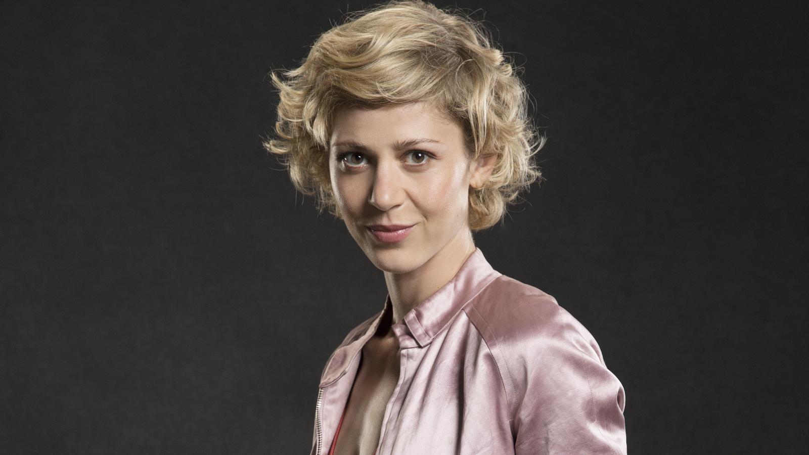 Milk & Honey: Katharina Schlothauer spielt Katharina Katharina Schlothauer spielt in "Milk & Honey" die Rolle der Katharina
