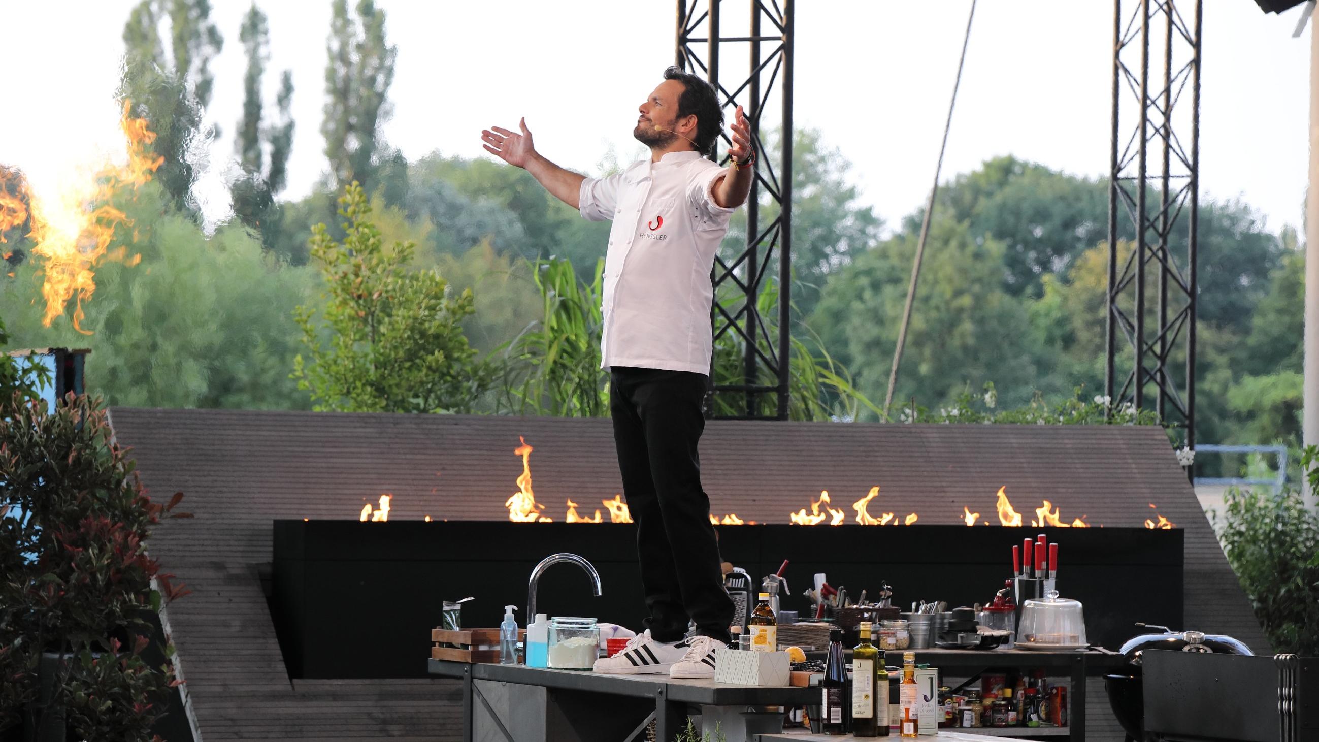 Steffen Henssler: Gänsehaut-Comeback beim zweiten "Grill den Profi - Sommer-Special" Steffen Henssler ist zurück beim "Grill den Profi - Sommer-Special".
