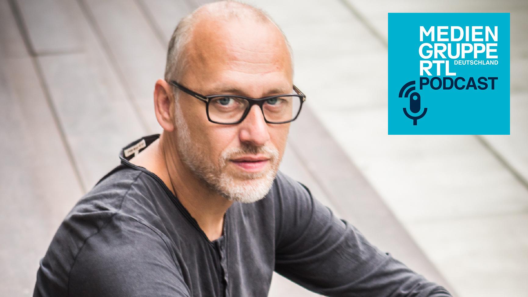 „Kitchen Impossible“-Executive Producer Thomas Wißmann spricht im Podcast der Mediengruppe RTL über das Erfolgsformat VOX Executive Producer Thomas Wißmann ist für "Kitchen Impossible" verantwortlich.