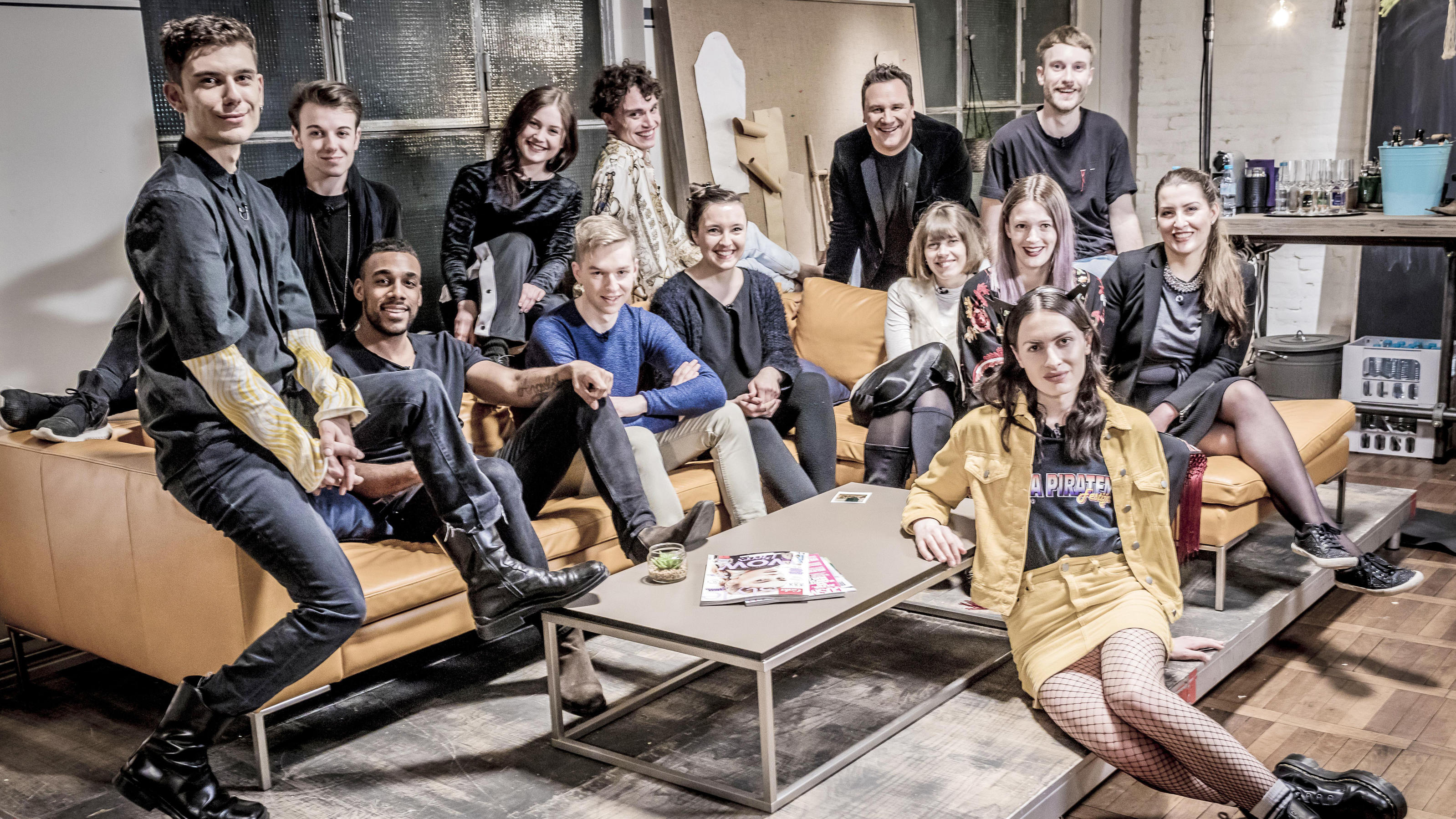 Guidos Masterclass: Diese zwölf Nachwuchs-Designer sind Guido Maria Kretschmers Meisterschüler Master Welcome-Party-neu GM