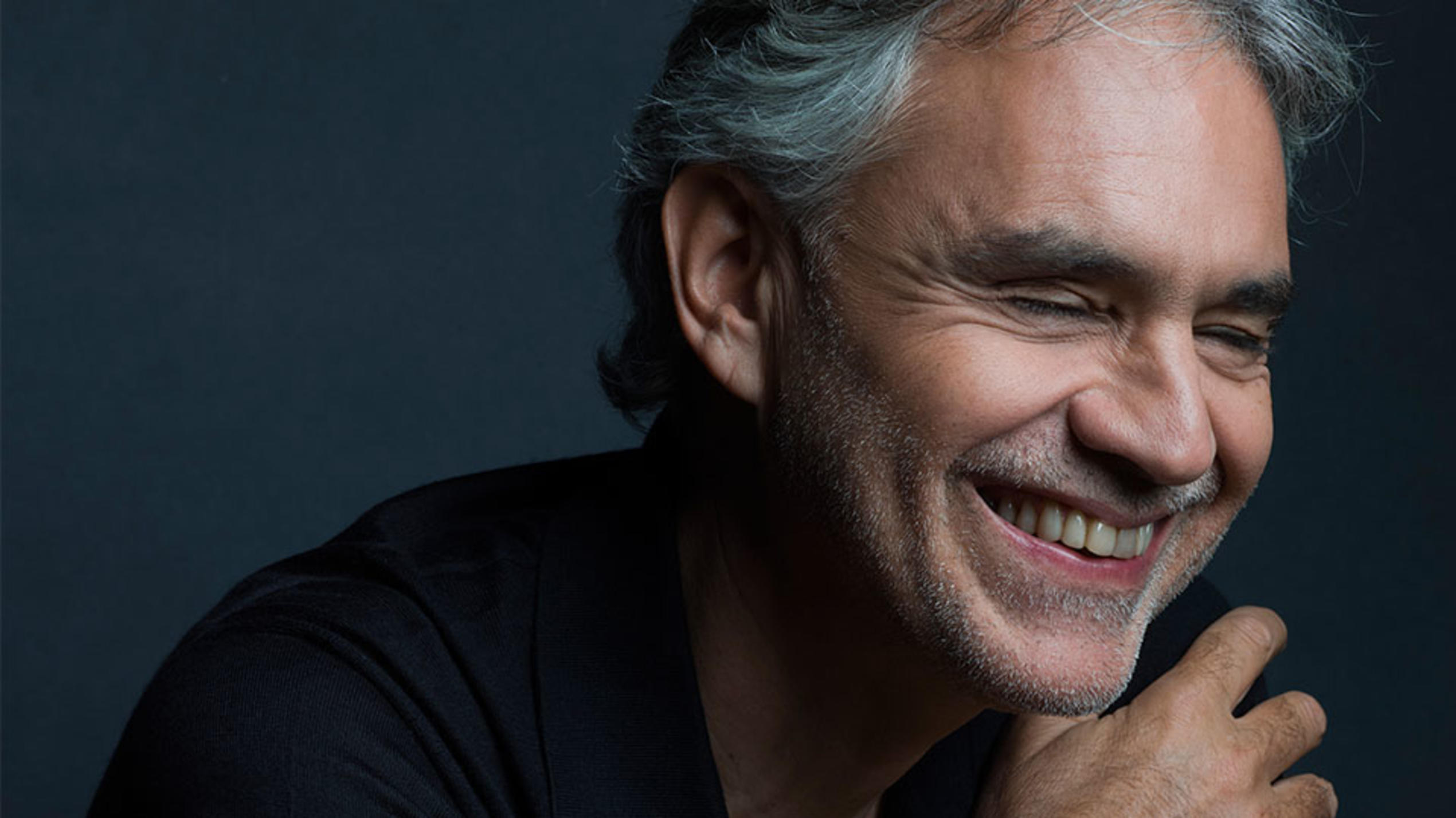 Andrea Bocelli präsentiert mit „Si" nach 14 Jahren das erste Album mit komplett neuen Songs Andrea Bocelli