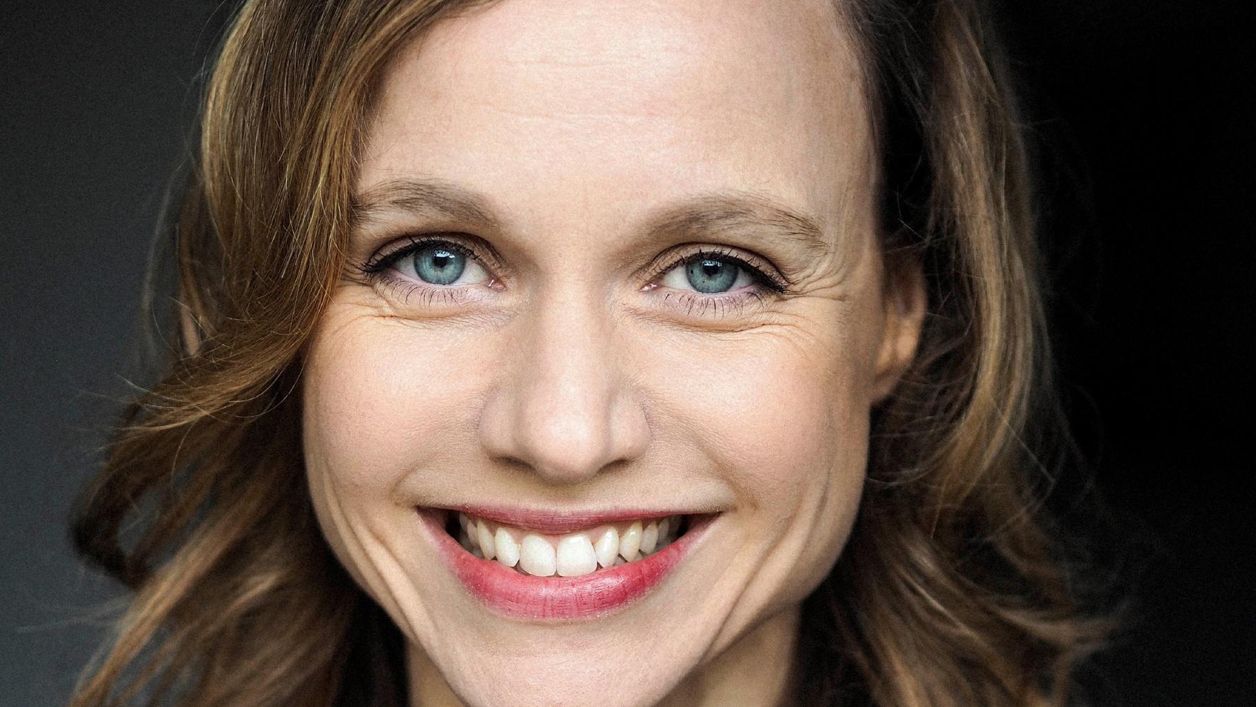 Das Wichtigste im Leben: Nadja Becker spielt Tante Nina Nadja Becker spielt in "Das Wichtigste im Leben" Tante Nina