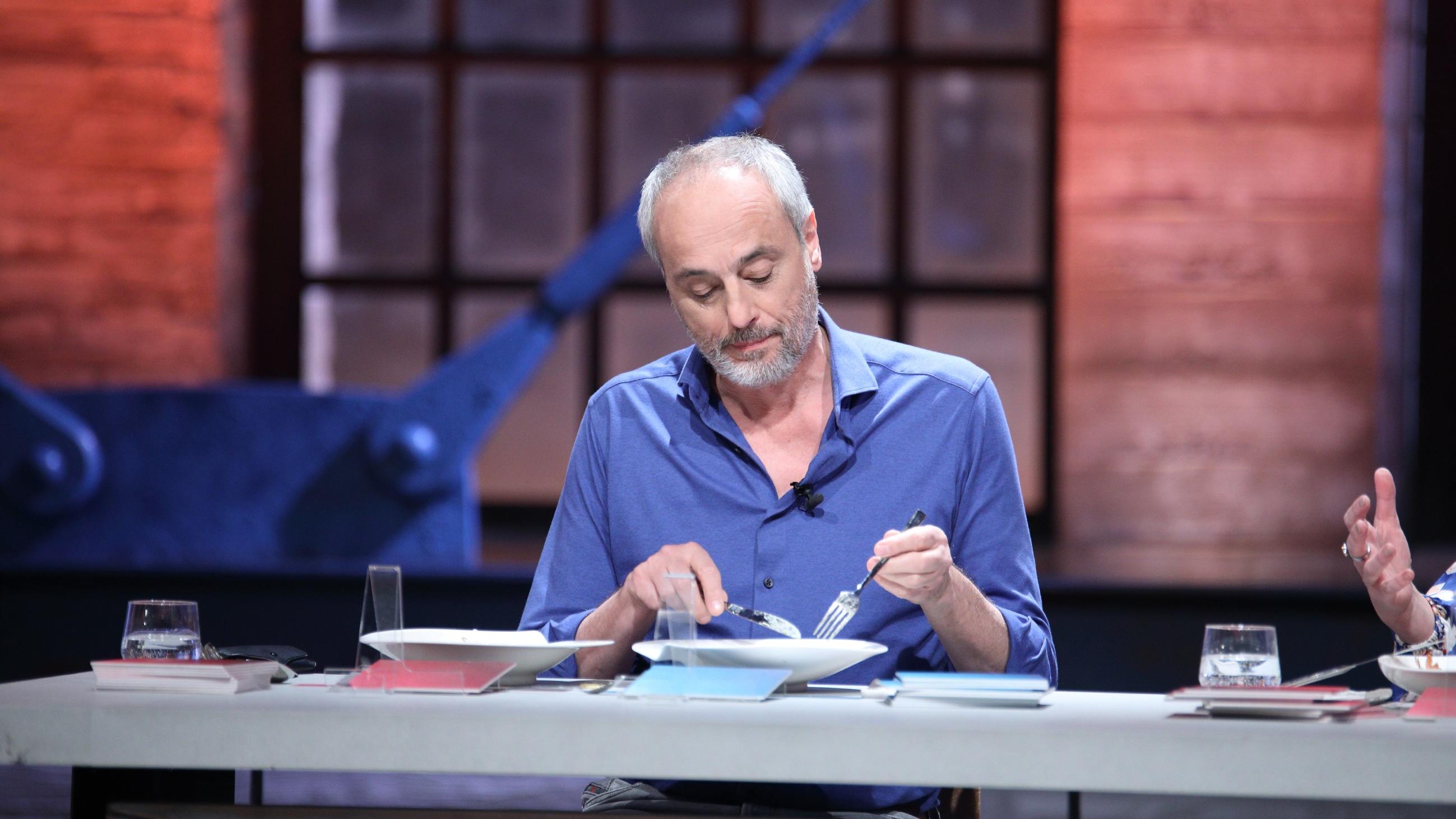 Grill den Henssler: Das ist Juror Christian Rach Christian Rach ist Juror bei "Grill den Henssler".