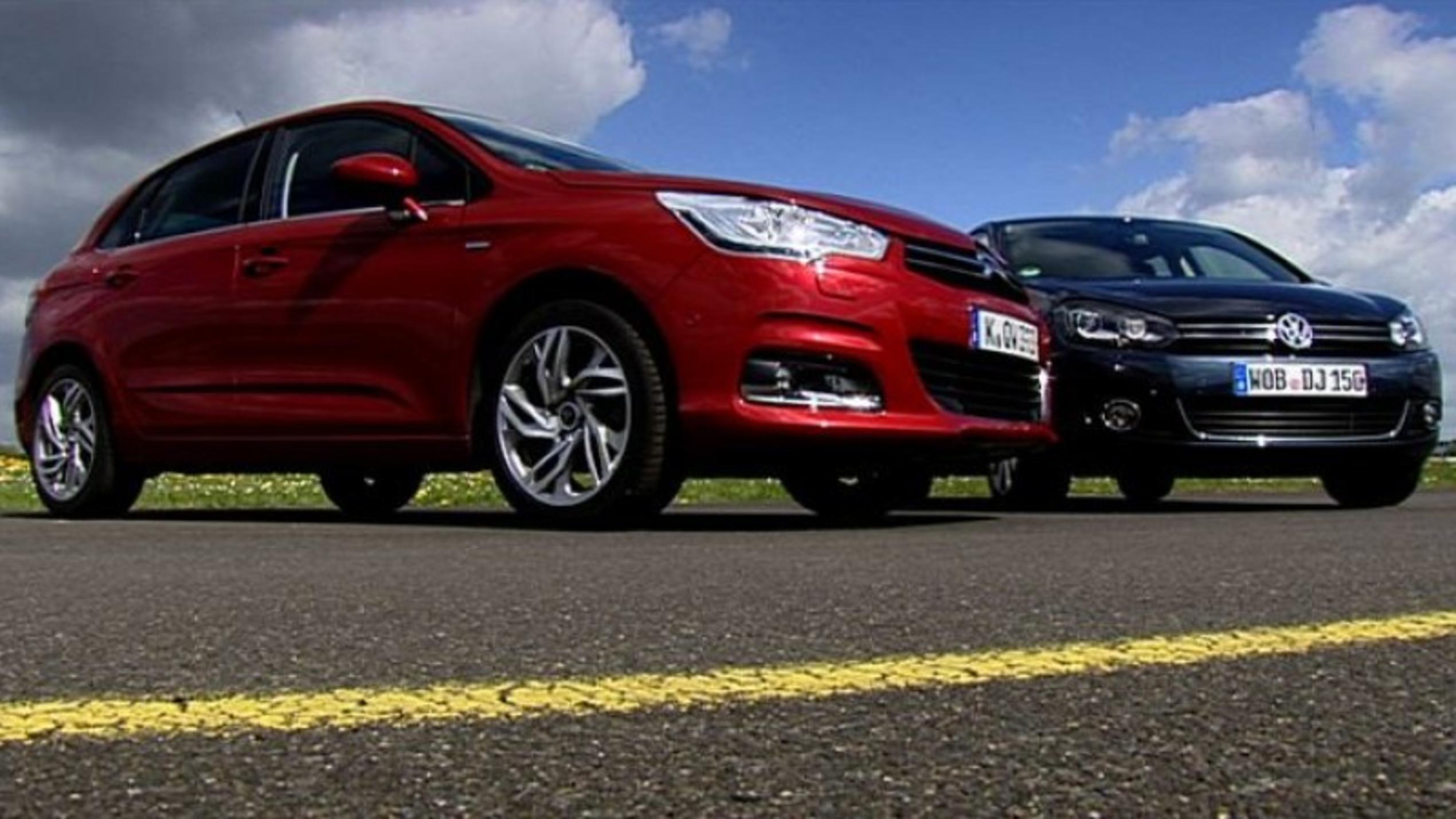VW Golf vs. Citroën C4 auto mobil Vergleichstest: VW Golf (r.) vs. Citroën C4 (l)
