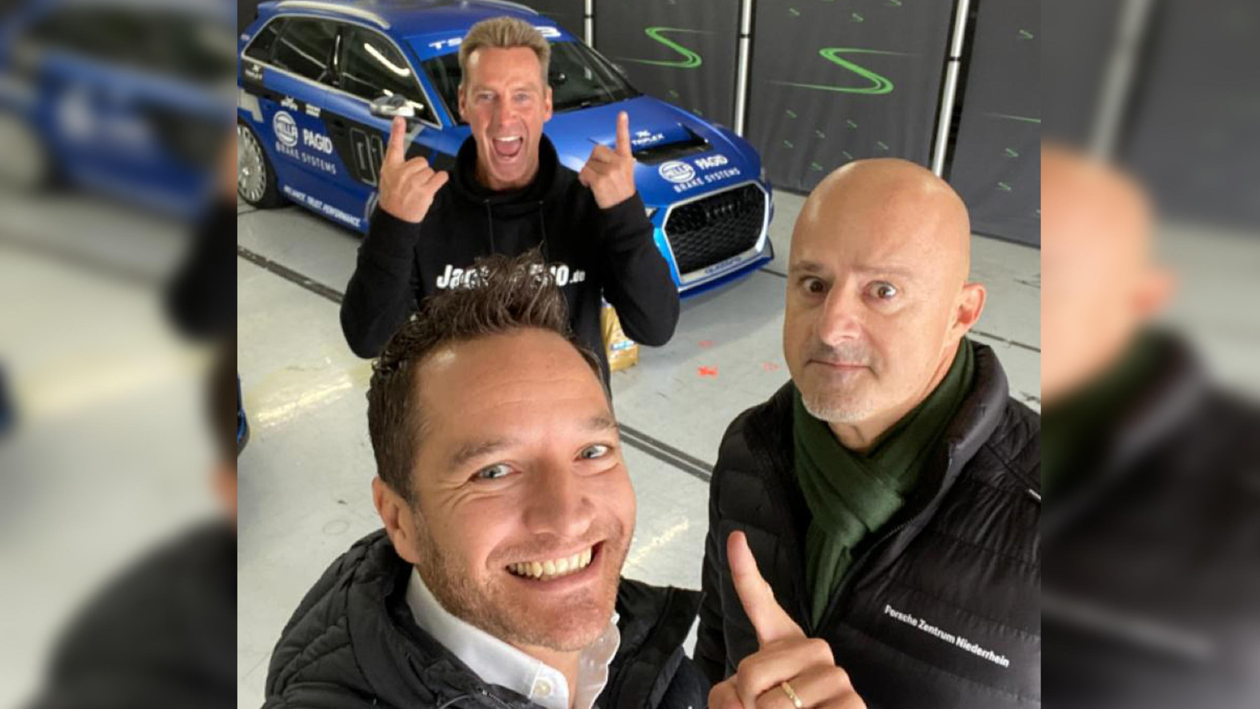 Deffis Woche: Mit Jürgen Milski auf dem Hockenheimring Jürgen Milski (hinten), Timo Schneider (vorne) und Detlef Steves (rechts) auf dem Hockenheimring.