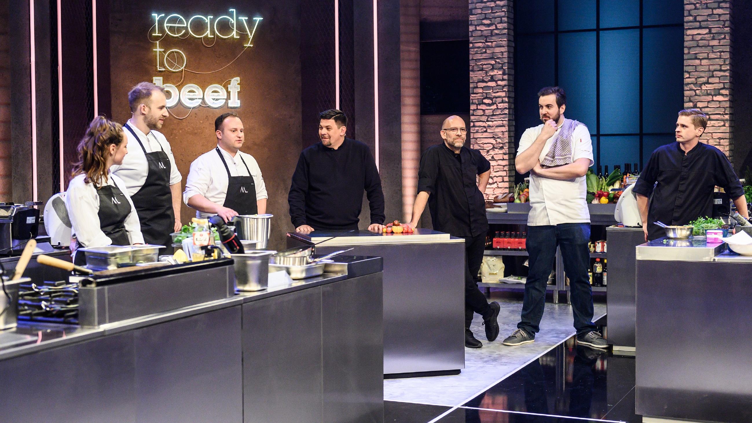 Ready to beef: Maximilian Lorenz tritt mit seinem Team gegen Jens Jakob und sein Team an Bei "Ready to beef" kämpft Maximilian Lorenz mit seinem Team gegen Jens Jakob mit seinem Team.