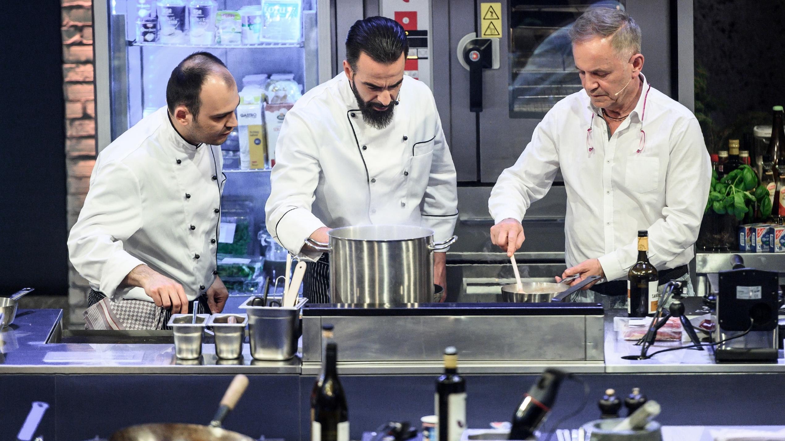 „Ready to beef“: Rino Frattesi und Co. kochen gegen das Team um Nathalie Dienstbach Das Team von Rino Frattesi (r.).