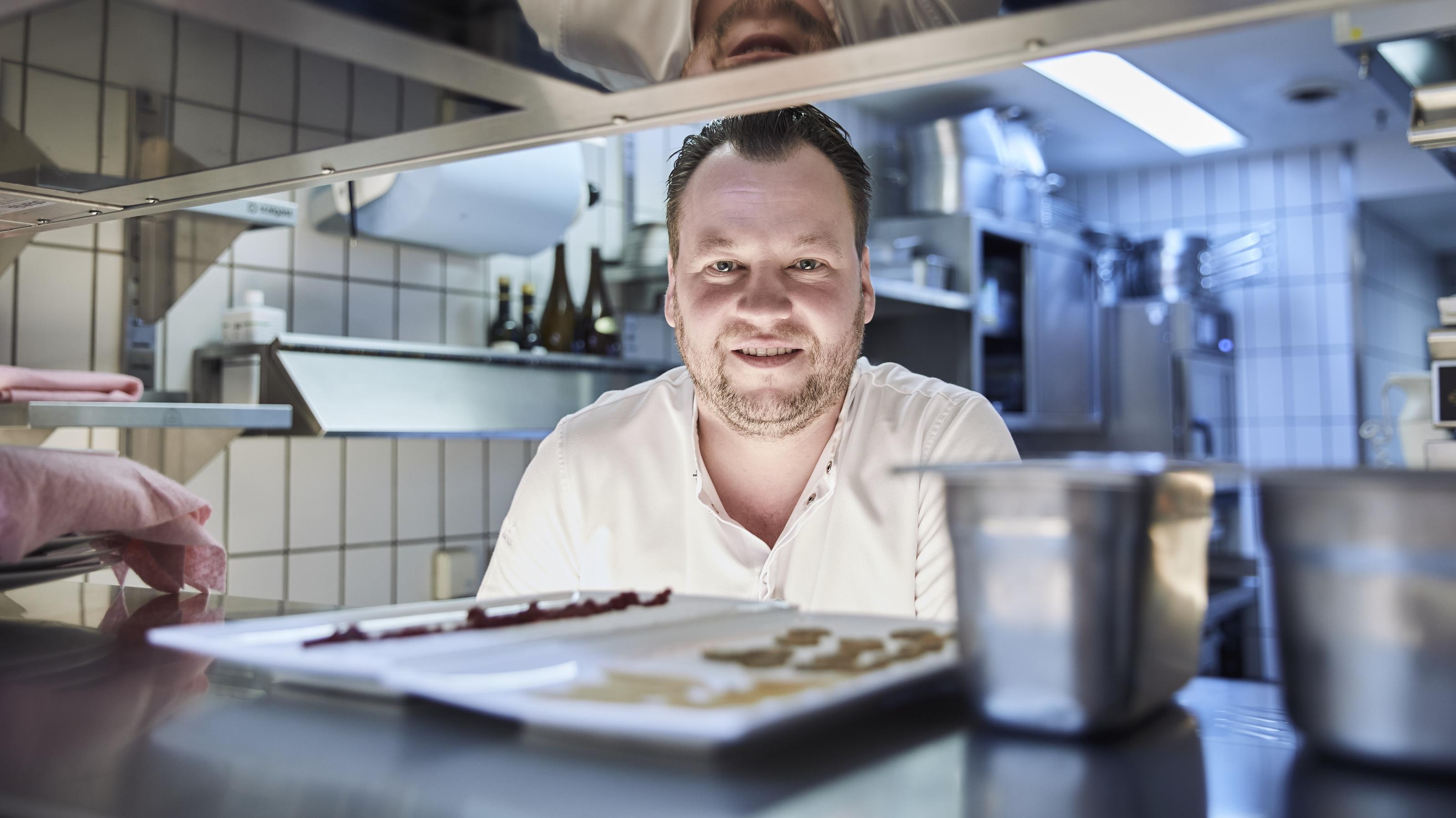 Kitchen Impossible: Jan Hartwig Jan HartwigDie Verwendung des sendungsbezogenen Materials ist nur mit dem Hinweis und Verlinkung auf TVNOW gestattet.