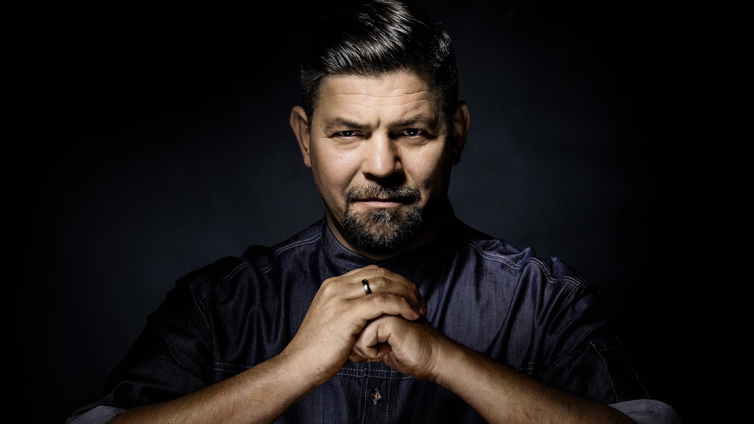 „Kitchen Impossible“-Weihnachts-Special jetzt im VOX-Live-Stream auf TVNOW streamen Tim Mälzer ist bereit für neue Koch-Duelle mit neuen Gegnern in der fünften Staffel von „Kitchen Impossible“.