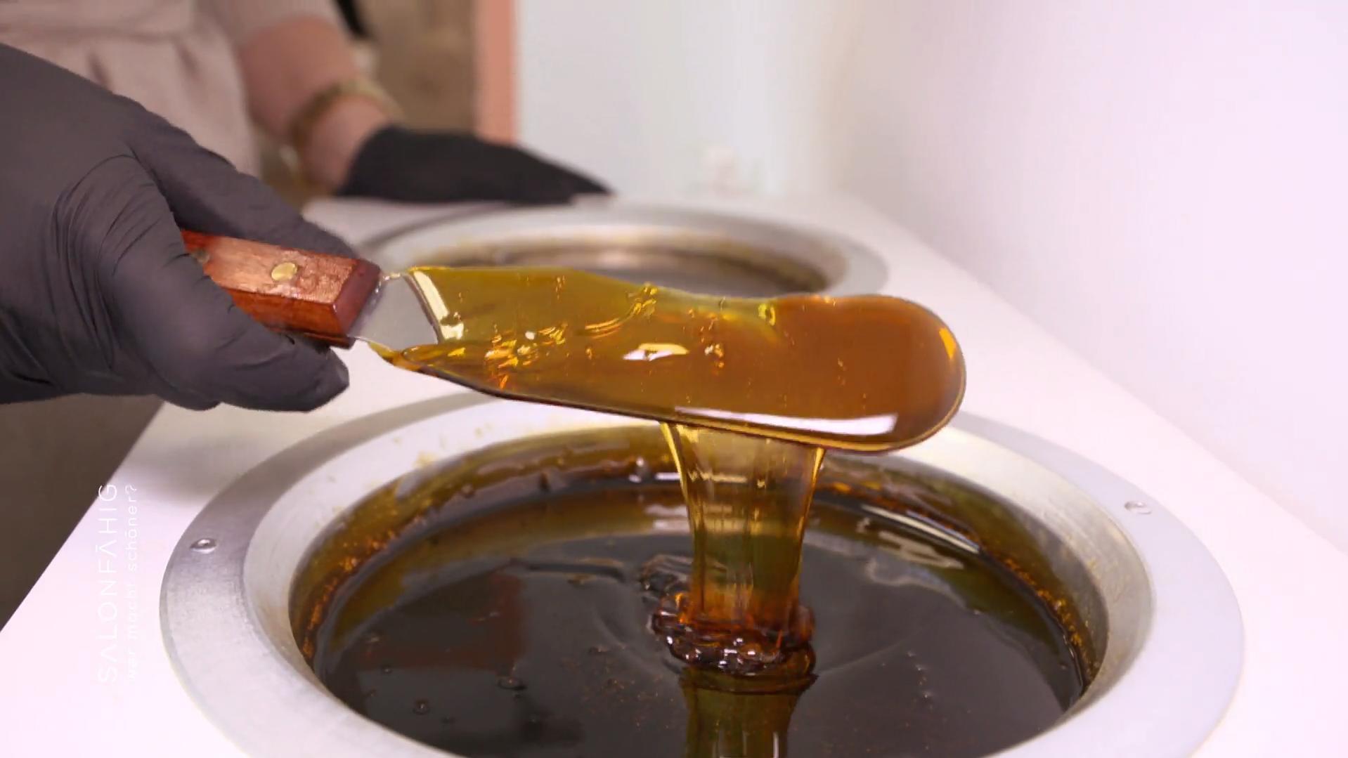Salonfähig: Schmerzhafte Beauty-Behandlung in Martas Waxing-Studio Salonfähig - Wer macht schöner?